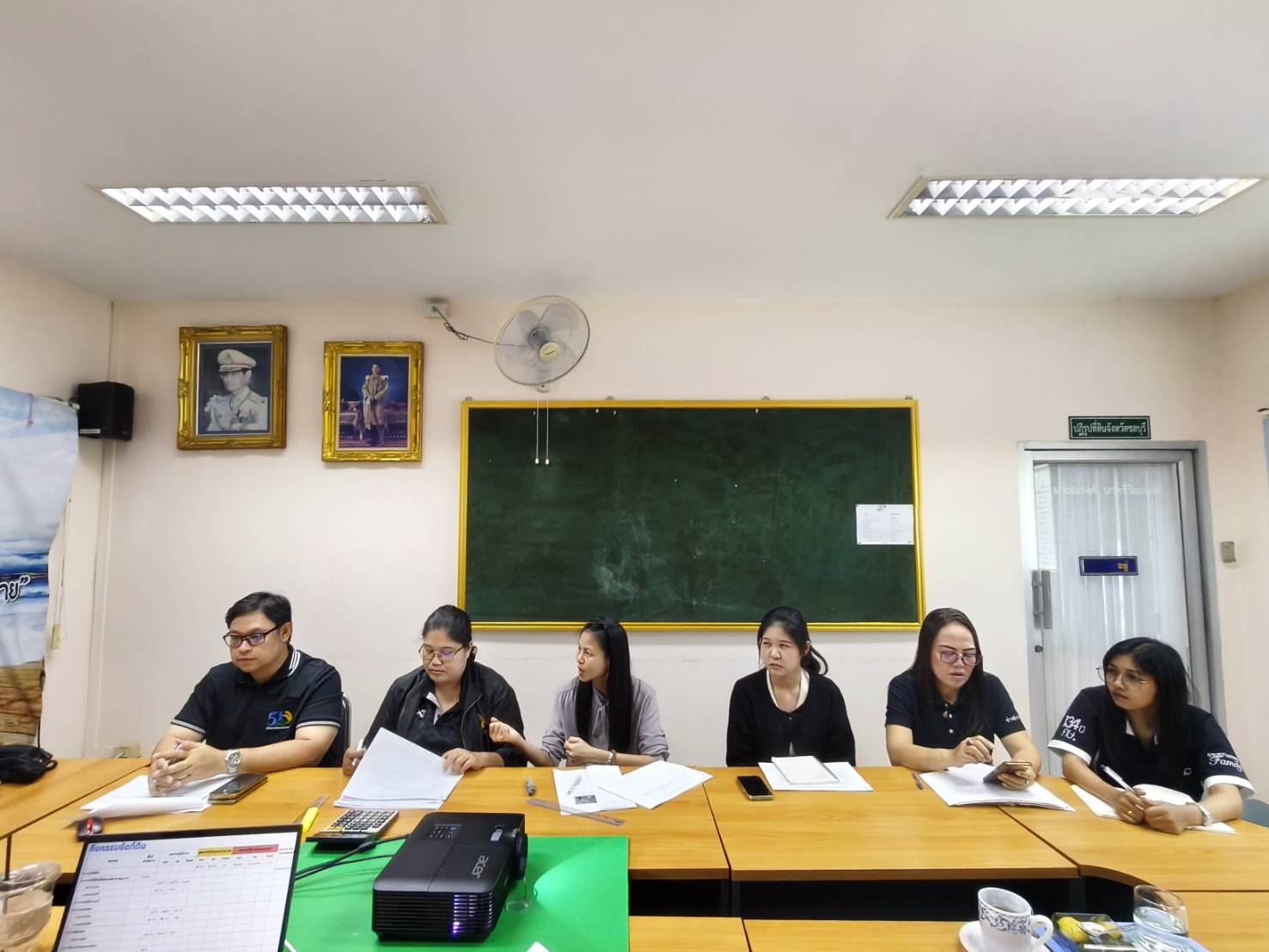 title - ผู้ตรวจราชการ ส.ป.ก. ประชุมตรวจติดตามความก้าวหน้าผลการดำเนินงานตามแผนการตรวจราชการของ ส.ป.ก. ประจำปีงบประมาณ พ.ศ. 2569 รอบที่ 2 เขตตรวจราชการที่ 8 จังหวัดชลบุรี